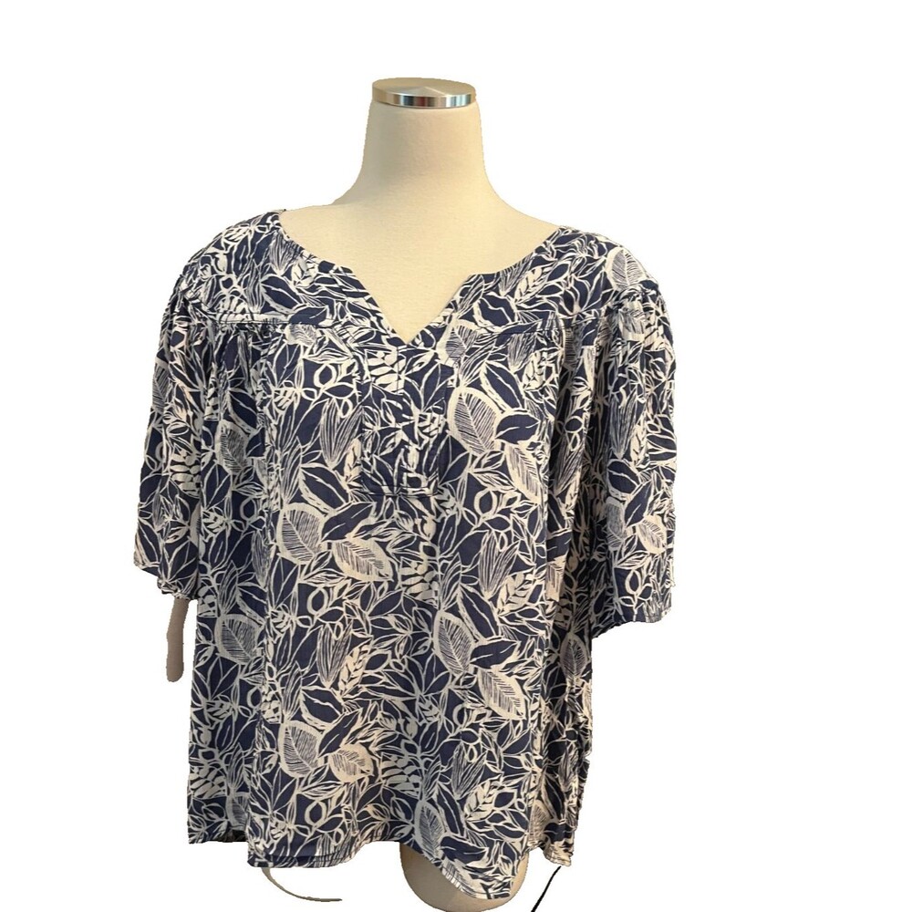 A.N.A 3X Rayon Top A New Approach Navy Floral Summer Spring